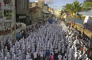 Salvador - March, 3 2003 - Afoxé Filhos de Gandhi - Picture:Antonio Reis - © Portal Terra