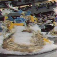 Baianas from Beija-Flor Samba School. Picture scanned from a carnival magazine (I don't remember the year).