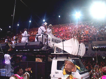 Jamelão (Mangueira's main singer) - Carnival 2003 - © Portal Terra